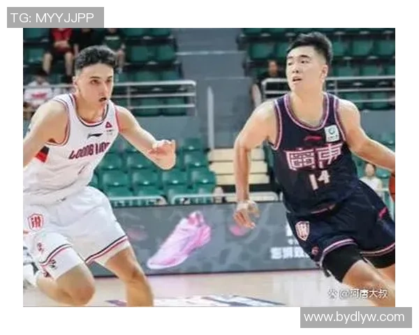 2013年CBA季后赛广东队与北京队激战回顾及精彩瞬间分析