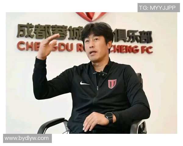 90后足球教练的成长之路与挑战探索